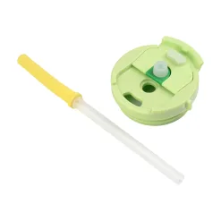 ● It comes with a leak-proof thumb-slide lid that has a straw hole.
