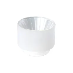 ● Integrated design prevents spills during coffee brewing.