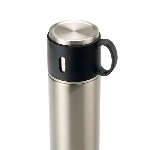 This bottle features an innovative lid that converts into a cup.