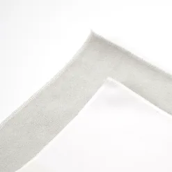 easy to wash, and quick to dry.