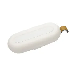 easy hanging and storage.